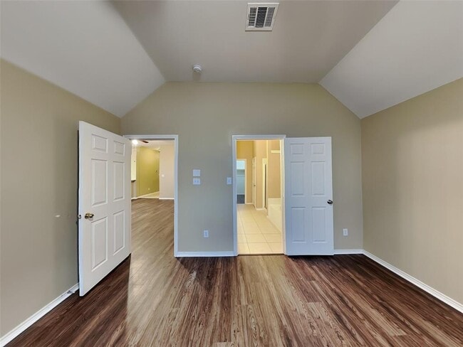 Building Photo - 1451 Sand Lake Ln