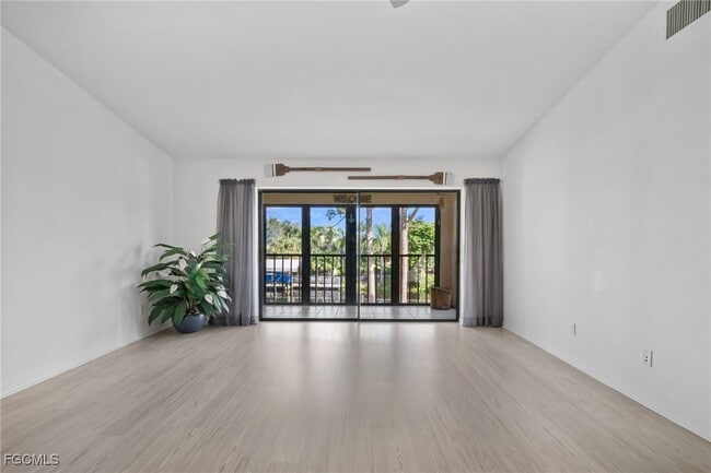 Building Photo - 15350 Moonraker Ct