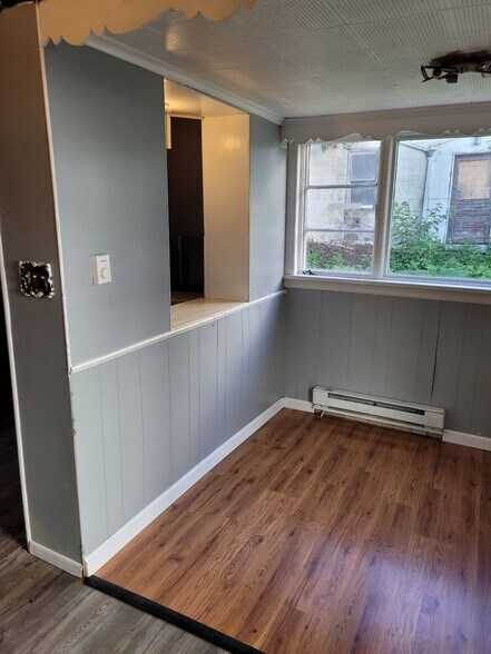 View into Dining - 509 W Centre St
