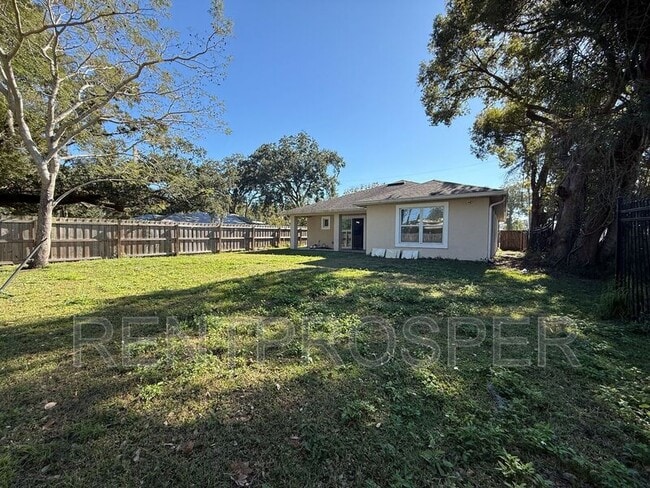 Building Photo - 1217 25th St