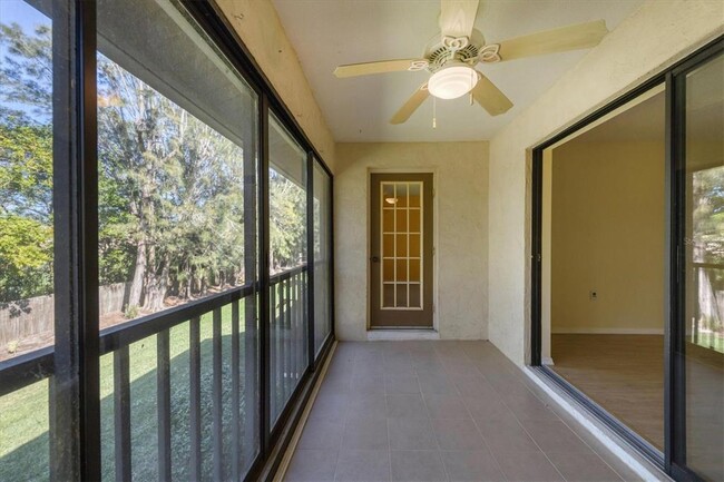 Building Photo - 4414 Spicewood Dr