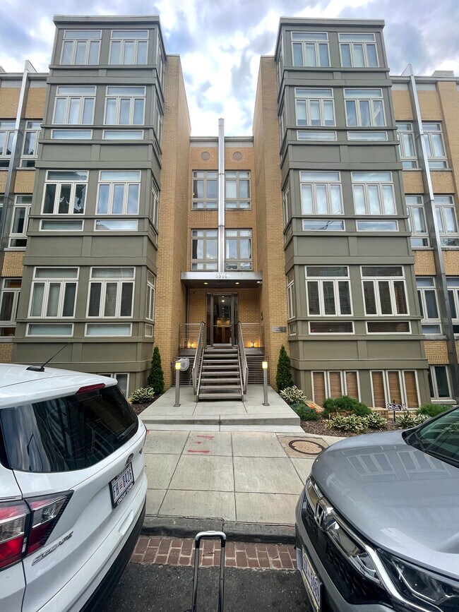Building Photo - 2363 Champlain St NW