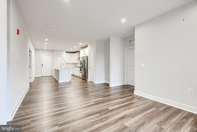 Building Photo - 100 St Ives Pl