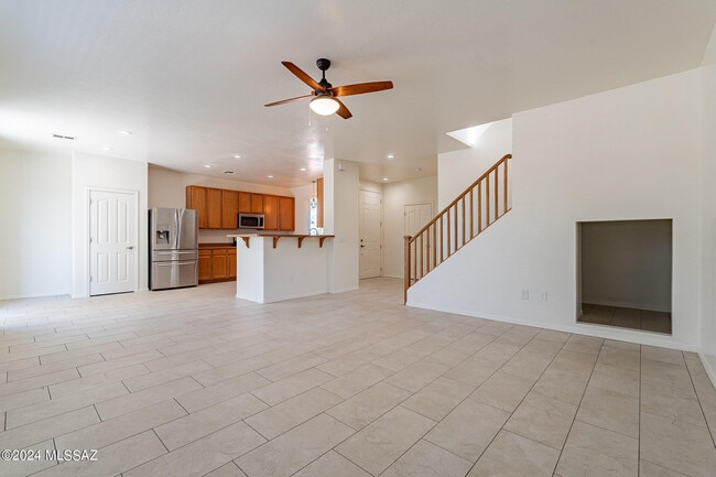 Building Photo - 2790 W Checkerspot Dr
