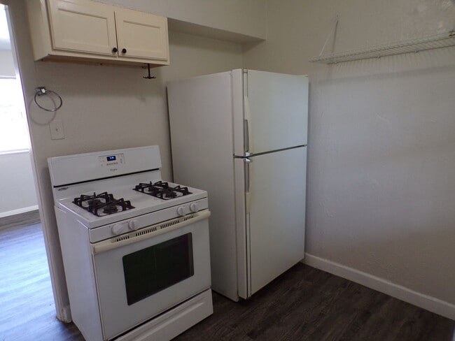 Building Photo - 2317 NW Bell Ave