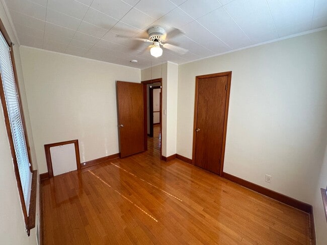 Building Photo - Spacious brick house in Lynchburg!