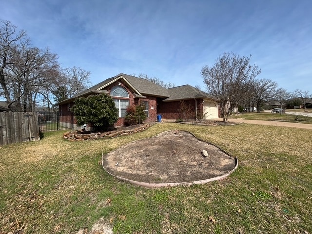 Building Photo - 1811 Gray Stone Dr