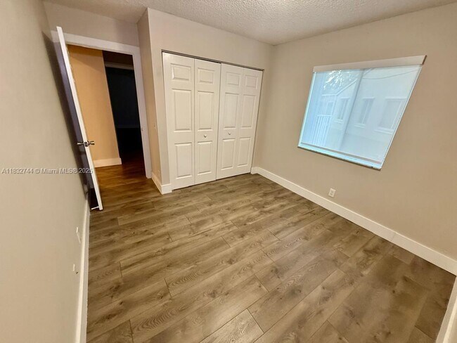 Building Photo - 4280 Ironwood Ct
