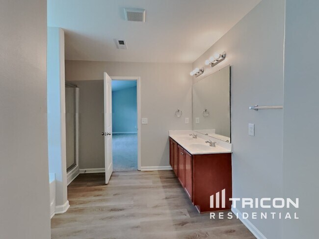 Building Photo - 12 Stoud Cir