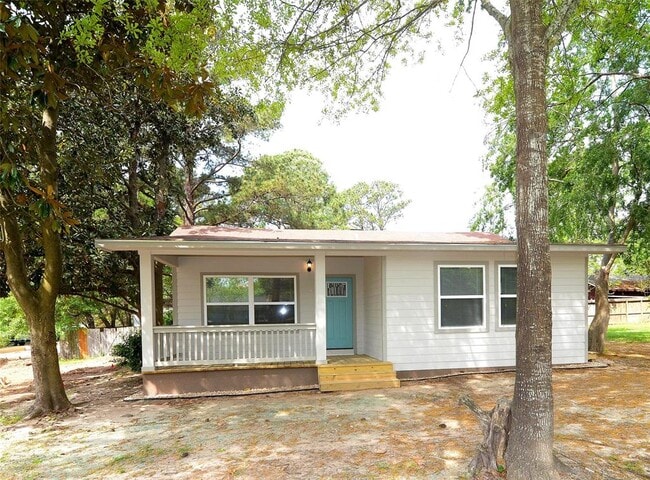 Building Photo - 15095 Conroe Bay Blvd