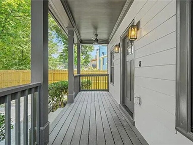 Building Photo - Stylish 4bd/2ba Renovated Rental with Fenced Yard in Growing Westside Neighborhood