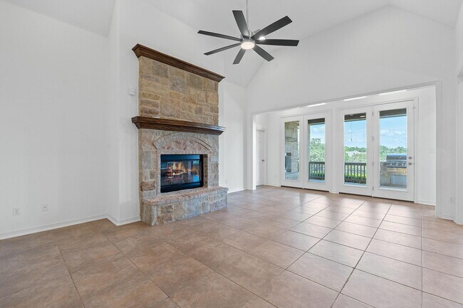 Building Photo - 13271 Mesa Verde Dr