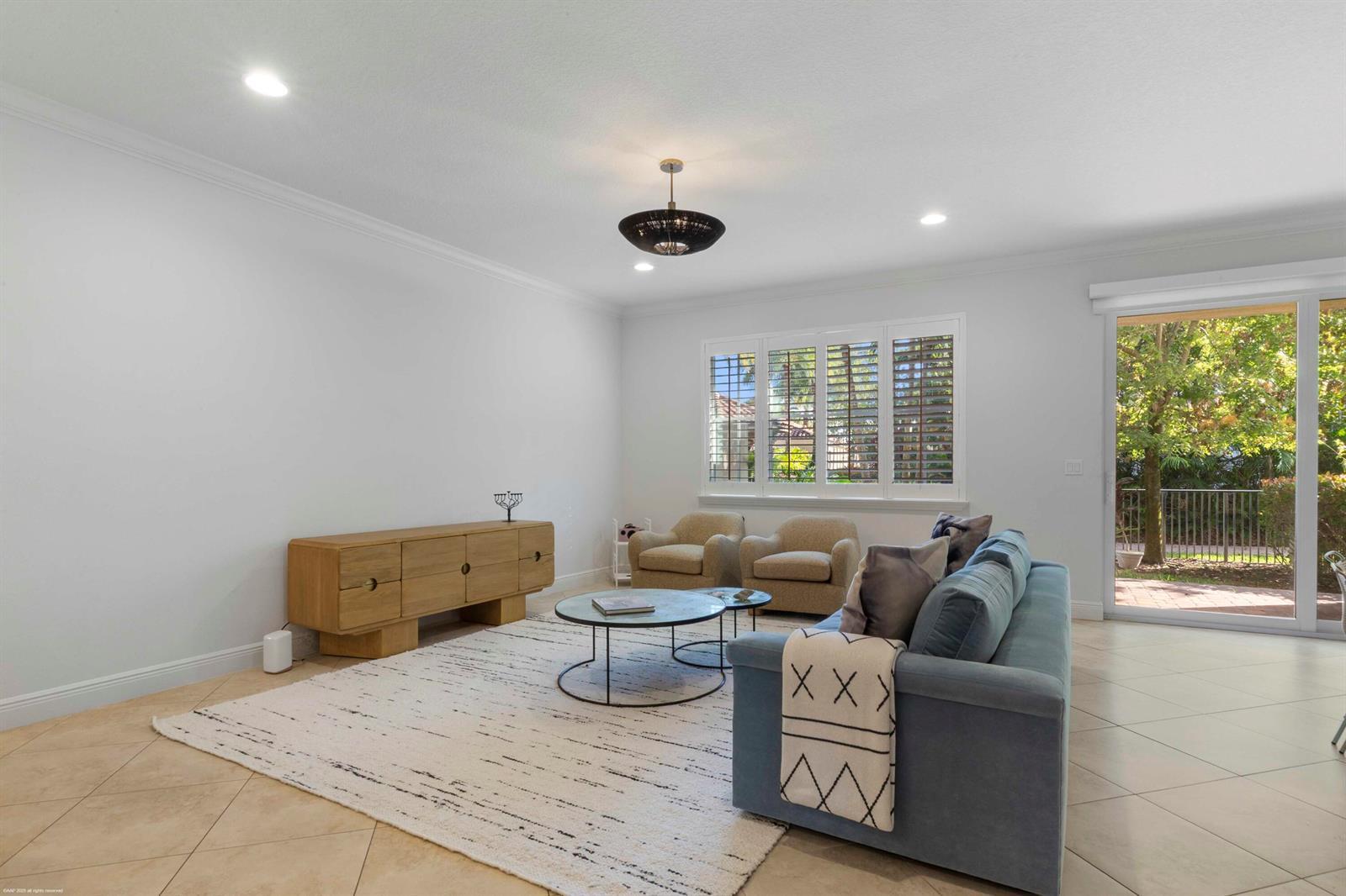 Building Photo - 170 Sword Fern Pl