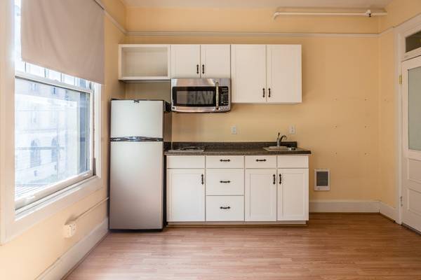 Building Photo - Everett Micro Lofts