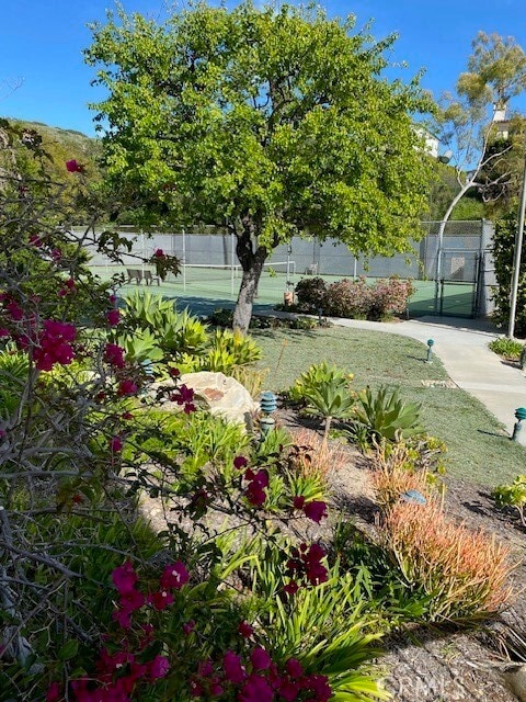 Building Photo - 3200 La Rotonda Dr