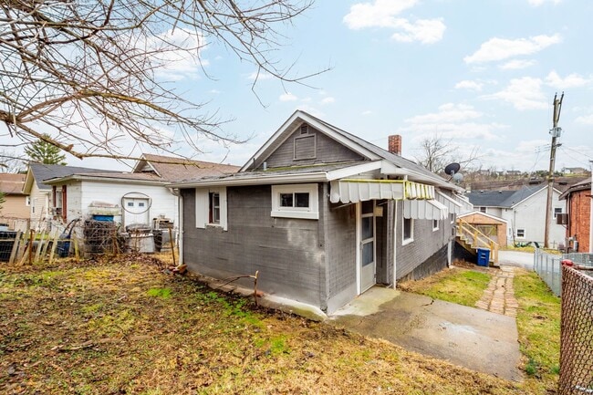 Building Photo - Charming 1 bedroom home in Baldwin available June 1!