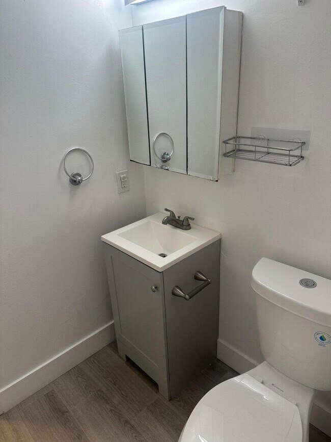 Building Photo - 3550 NW 104th Ave