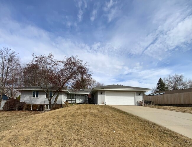 Building Photo - 5746 Berwick Pl