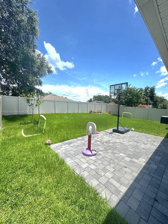 Building Photo - 9414 Oglethorpe Dr