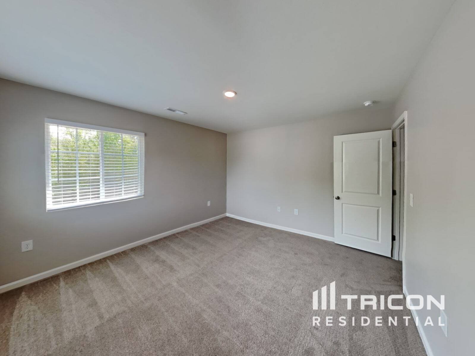 Building Photo - 3007 Stauton Dr