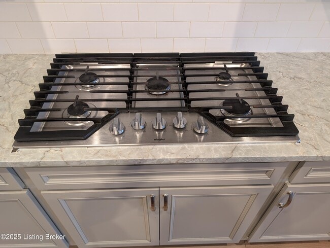 Building Photo - 2861 Hamilton Springs Dr