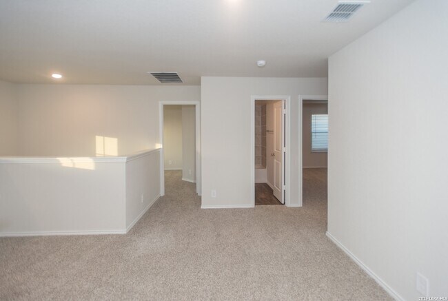 Building Photo - 14743 Clay Rdg Run