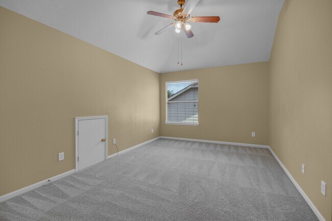 Building Photo - 2919 Silverbit Trail Ln