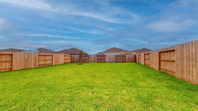 Building Photo - 1023 Pecan Harvest Dr