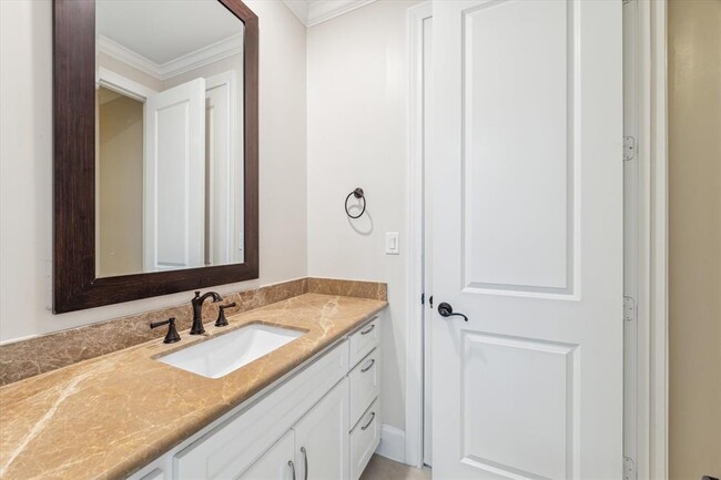 Building Photo - 3917 Gramercy St