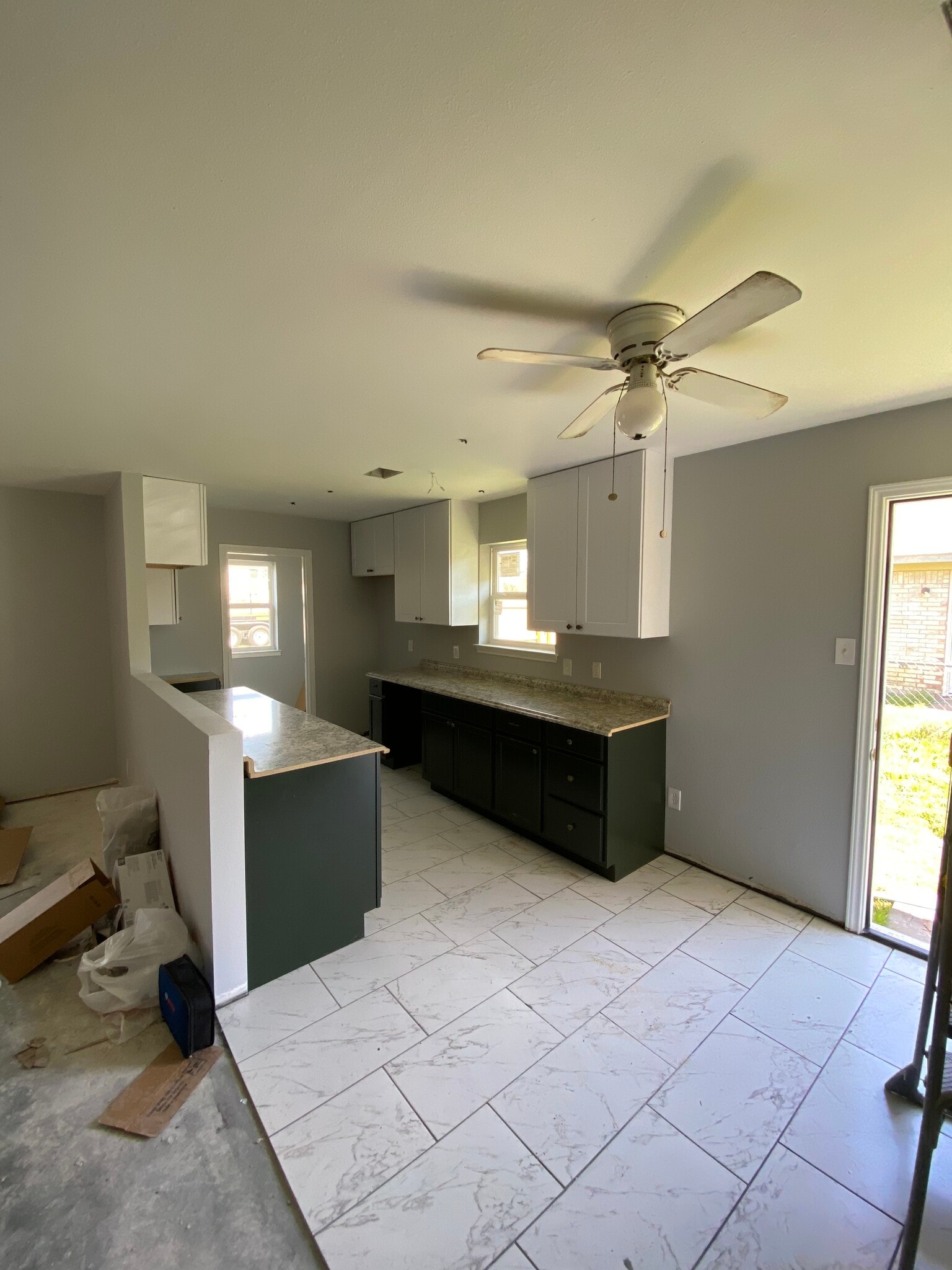 Building Photo - 126 Oak Hill Dr