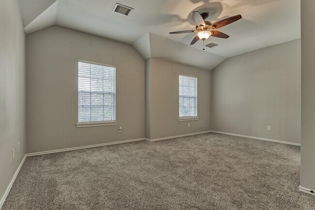 Building Photo - 34 Marble Rock Pl