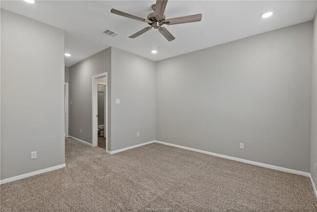 Building Photo - 2509 Shady Rte Ln