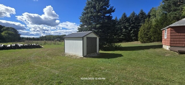 Building Photo - 2273 S County Line Rd