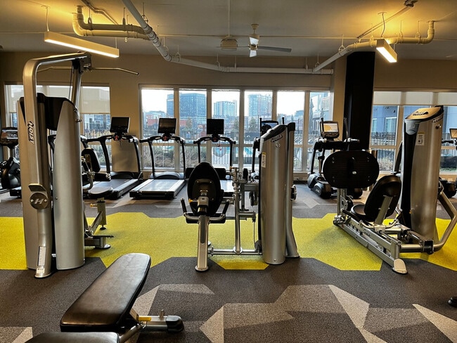 Building Photo - 516 Lea Ave