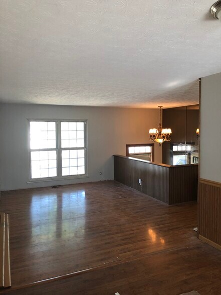 Building Photo - 356 Avonwick Pl