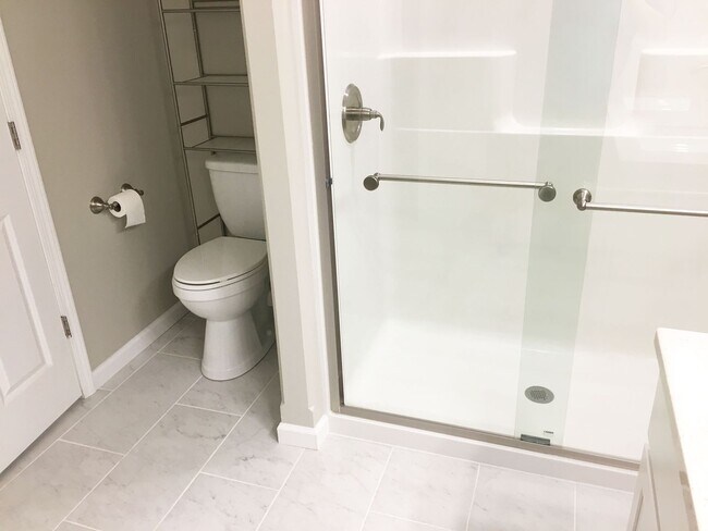 Building Photo - 4-Bedroom 3 Bath Executive Home In Rib Mou...