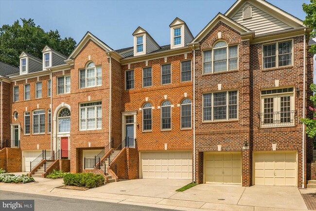 Primary Photo - 1308 Wild Oak Terrace