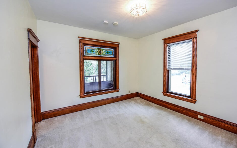 Living Room - 802 5th Street Northeast