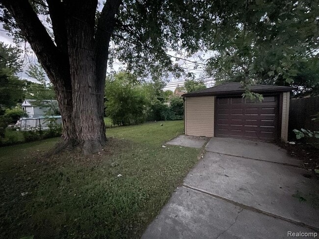 Building Photo - 6102 Harrison St