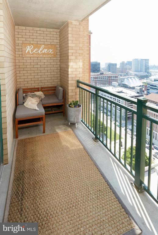 Building Photo - 414 Water St