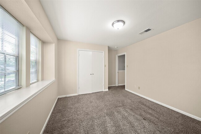 Building Photo - 10718 Nobility Dr