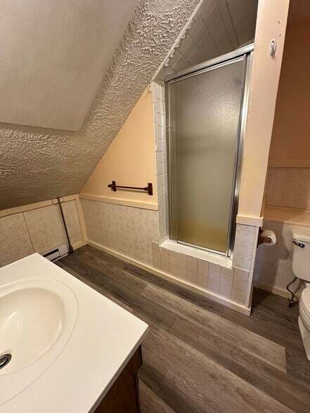 Building Photo - 9 Leonard St