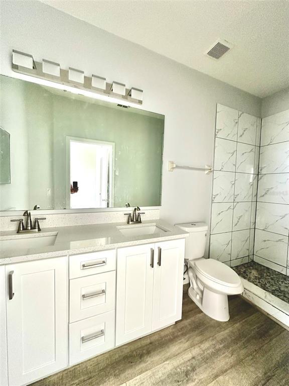 Building Photo - 918 Chelsea Dr