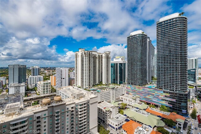 Balcony View - 1000 Brickell Plz