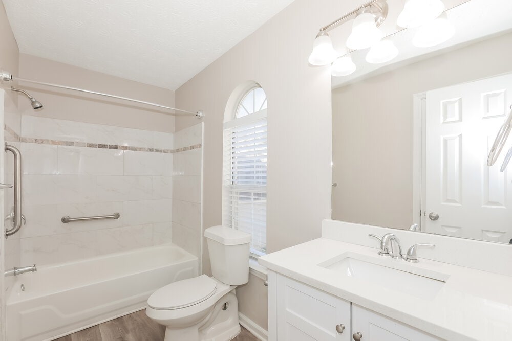 Building Photo - 7078 Shore Rd