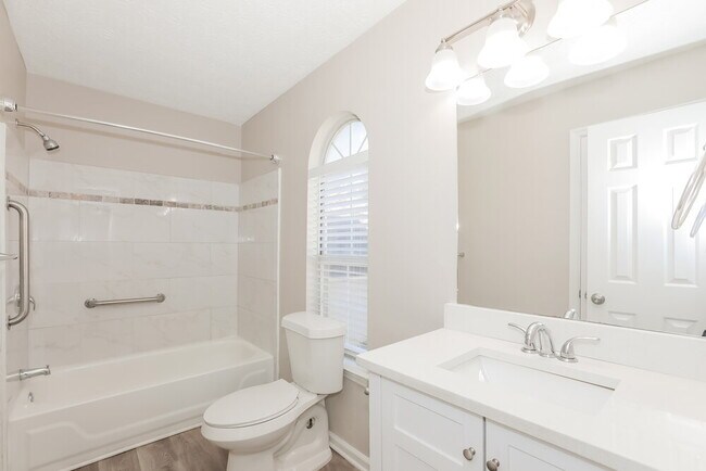 Building Photo - 7078 Shore Rd