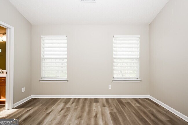 Building Photo - 896 Madison Ct
