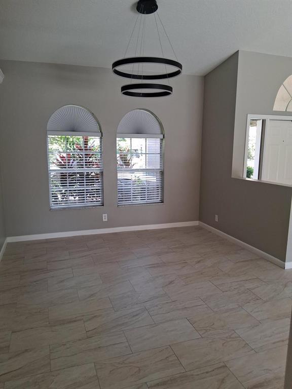 Building Photo - 4863 Chardonnay Dr