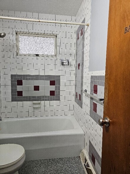 Building Photo - 1200 Faith Dr