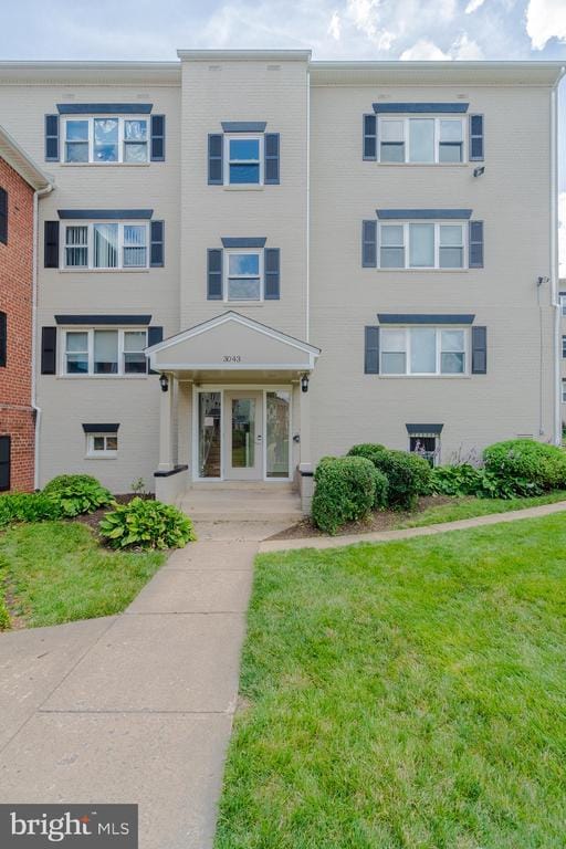 Primary Photo - 3043 Patrick Henry Dr